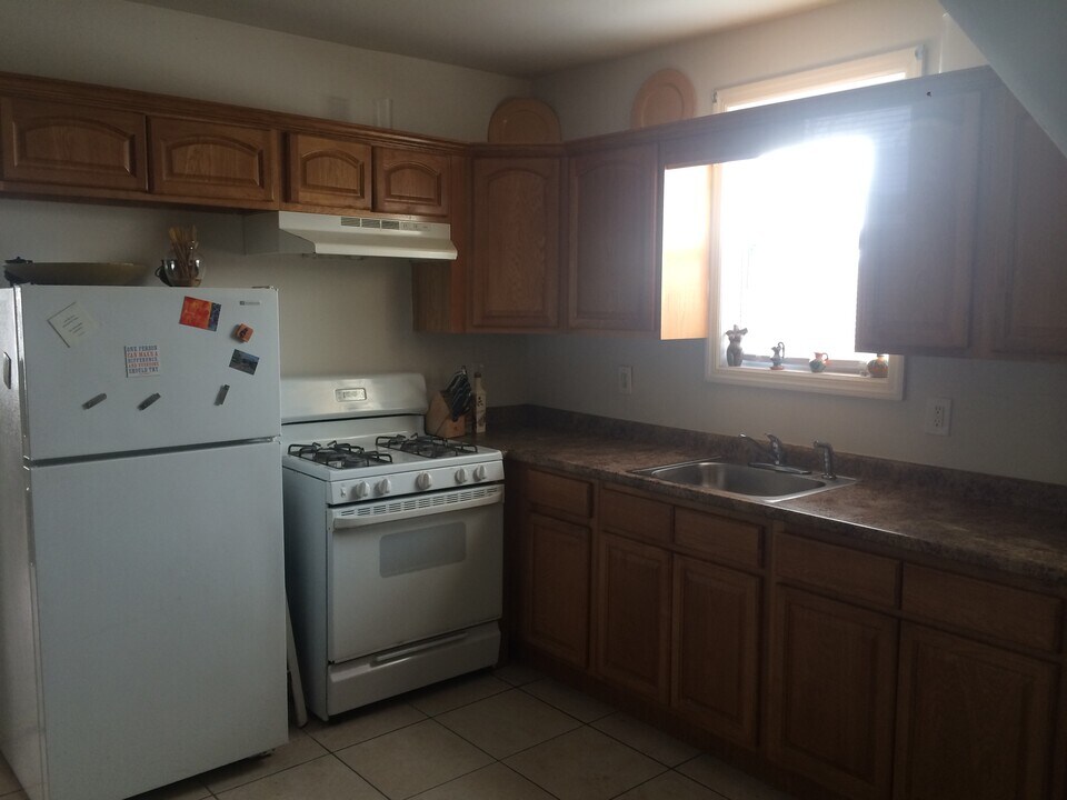 270 Parker St, Unit 3 in Newark, NJ - Building Photo