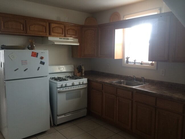 270 Parker St, Unit 3