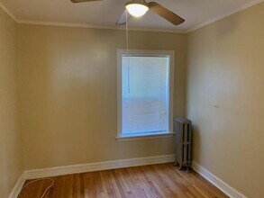 653 E 82nd St, Unit 1W in Chicago, IL - Building Photo - Building Photo