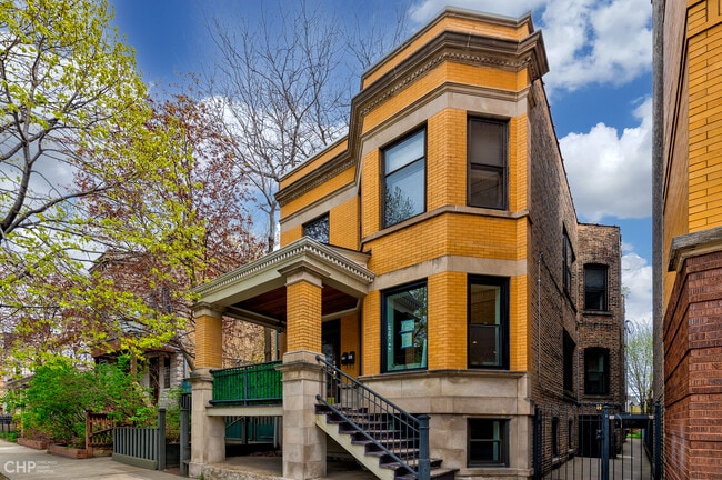 4113 N Ashland Ave in Chicago, IL - Building Photo - Building Photo