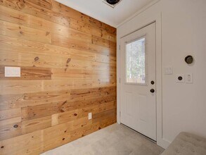 66 1/2 Navasota St in Austin, TX - Building Photo - Building Photo