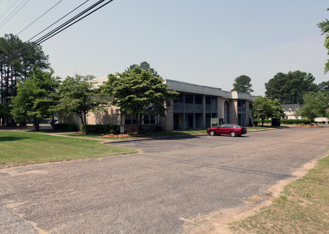 Granada Terrace in Lumberton, NC - Building Photo - Building Photo