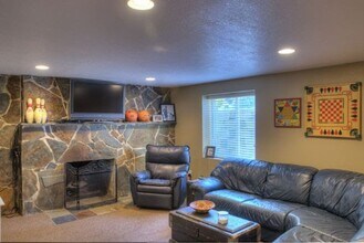 5614 N Forest Blvd in Spokane, WA - Building Photo - Building Photo