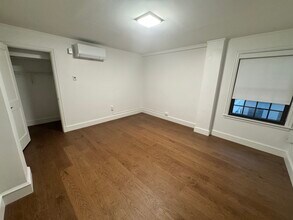 1172 Massachusetts Ave, Unit 218 in Cambridge, MA - Foto de edificio - Building Photo