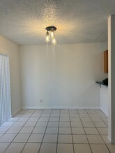 4616 Cherry Rd in West Palm Beach, FL - Building Photo - Building Photo