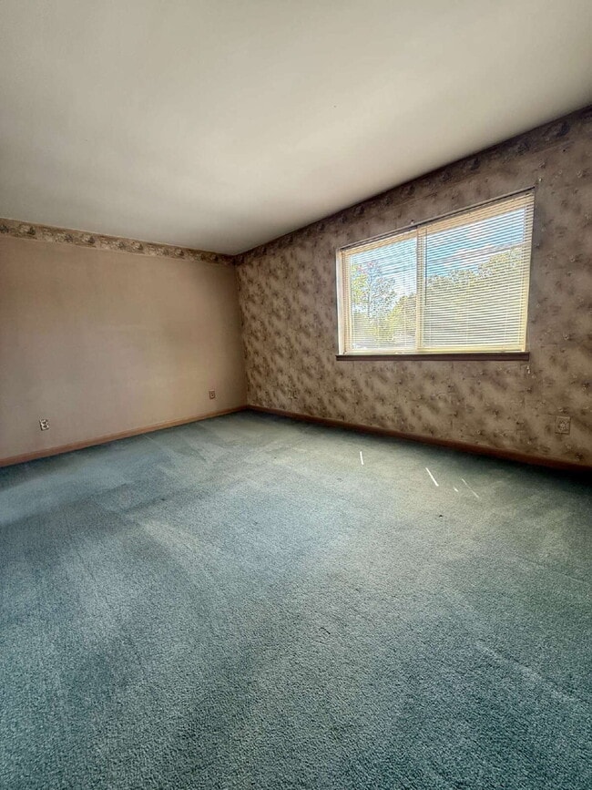2169 Hwy 41 S in Greenbrier, TN - Building Photo - Building Photo