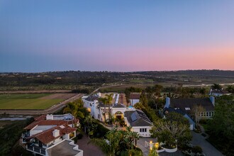 4628 Rancho Reposo in Del Mar, CA - Foto de edificio - Building Photo