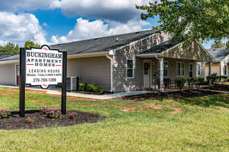 Buckingham Apartments in Elizabethtown, KY - Foto de edificio - Building Photo