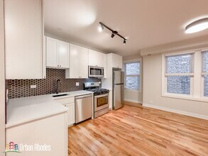 665 W Wrightwood, Unit J04P in Chicago, IL - Building Photo - Building Photo