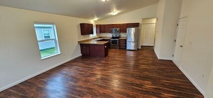 8232 E Snowy Pass Cir, Unit 8232 in Wasilla, AK - Building Photo - Building Photo