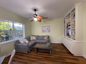 7831 Winona Rd in Melbourne Beach, FL - Foto de edificio - Building Photo