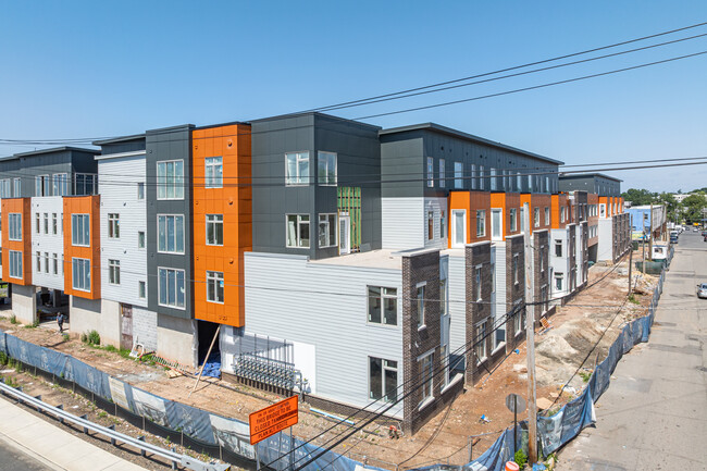 Five85West in Perth Amboy, NJ - Building Photo - Primary Photo