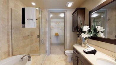 102 Colorado St in Austin, TX - Building Photo - Building Photo