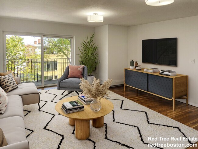 880 E 4th St, Unit 3 in Boston, MA - Foto de edificio - Building Photo