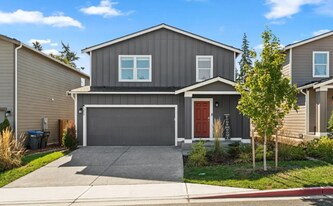 4258 SE Woodford Ct in Port Orchard, WA - Building Photo