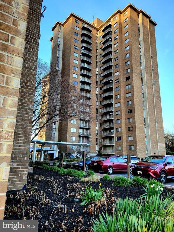 property at 1836 Metzerott Rd