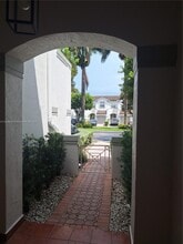 11256 NW 42nd Terrace in Doral, FL - Building Photo - Building Photo