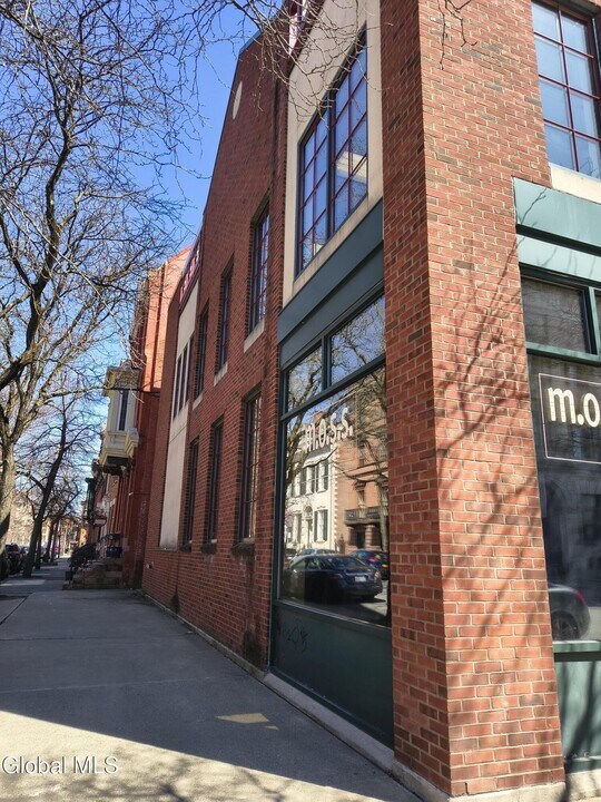 53-55-55 Congress St in Troy, NY - Building Photo