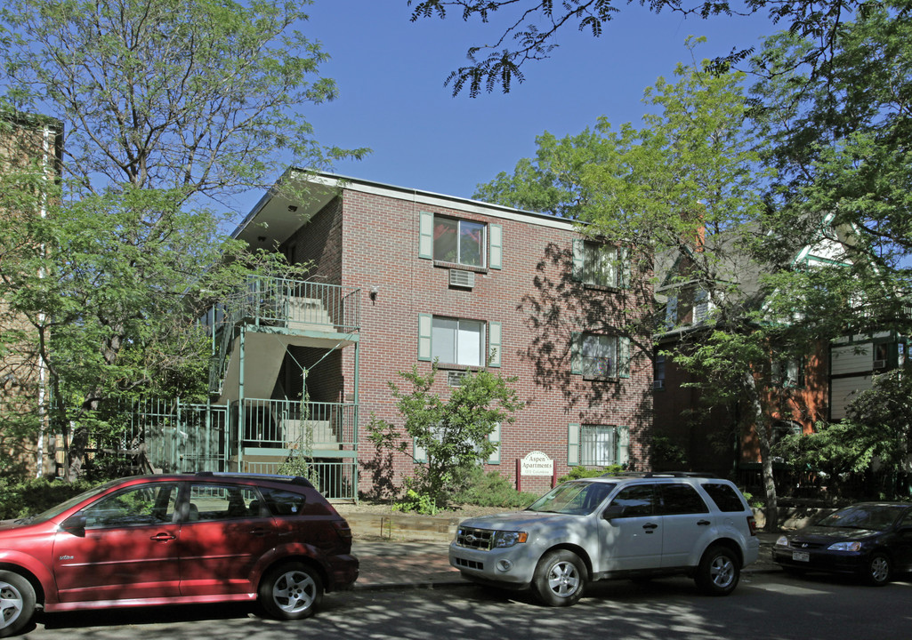 Aspen Apartments in Denver, CO - Building Photo