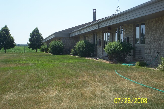 Annandale Square II Apts- Indep.Senior Living in Annandale, MN - Building Photo - Building Photo