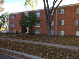 1310 N Park St in St. Paul, MN - Building Photo