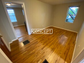 429 Franklin St, Unit 1R in Cambridge, MA - Foto de edificio - Building Photo