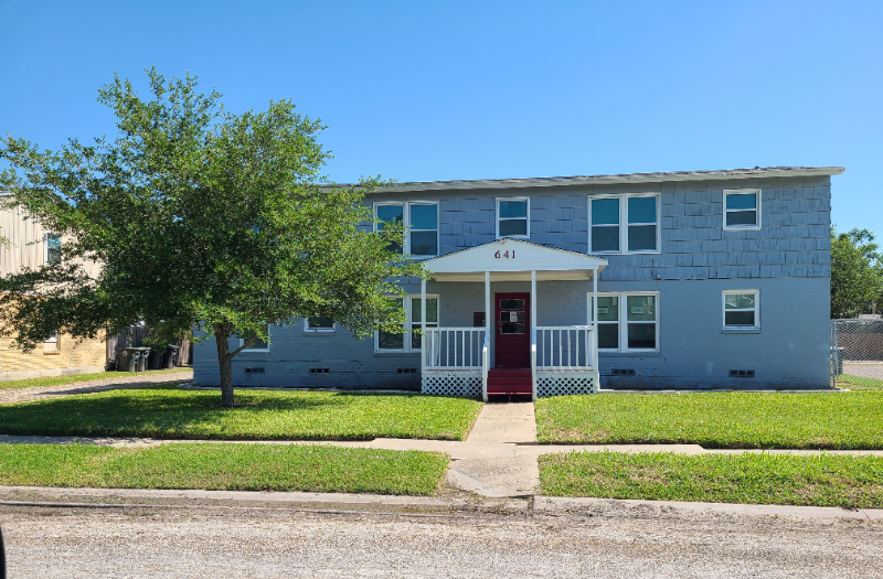 641 Robinson St in Corpus Christi, TX - Building Photo