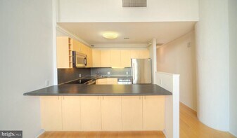 2300 Walnut St in Philadelphia, PA - Building Photo