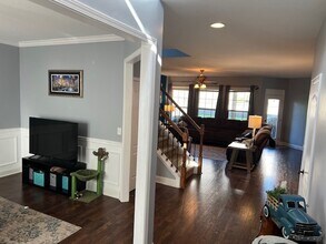 1170 Looking Glass Ln in Knoxville, TN - Building Photo - Building Photo