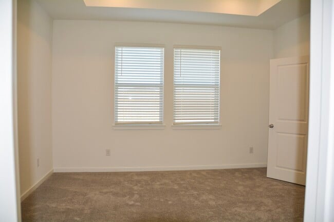 18226 Norwood Groves Dr