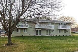 KENSINGTON HOUSE APARTMENTS in Beloit, WI - Building Photo