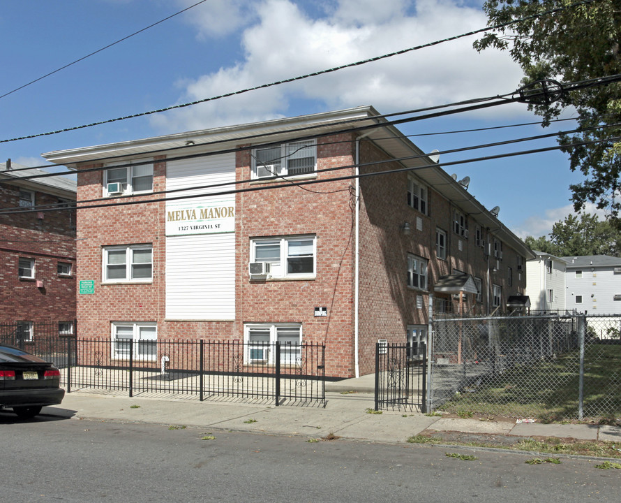 Melva Manor in Elizabeth, NJ - Building Photo