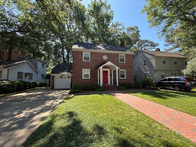 24 Brandon Rd in Newport News, VA - Building Photo - Building Photo
