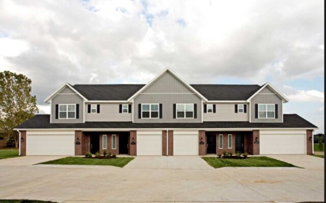 2725 W Shasta Rd in Rogers, AR - Building Photo