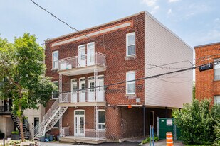 222 Rose-De-Lima Rue in Montréal, QC - Building Photo