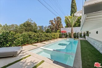 1400 Club View Dr in Los Angeles, CA - Building Photo - Building Photo