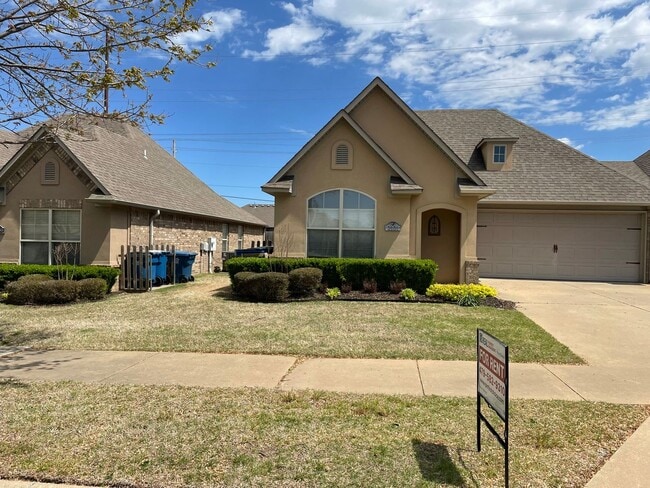 2101 SW Stonegrove Rd in Bentonville, AR - Building Photo - Building Photo