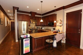 1446 W Fullerton Ave, Unit J05P in Chicago, IL - Building Photo - Building Photo