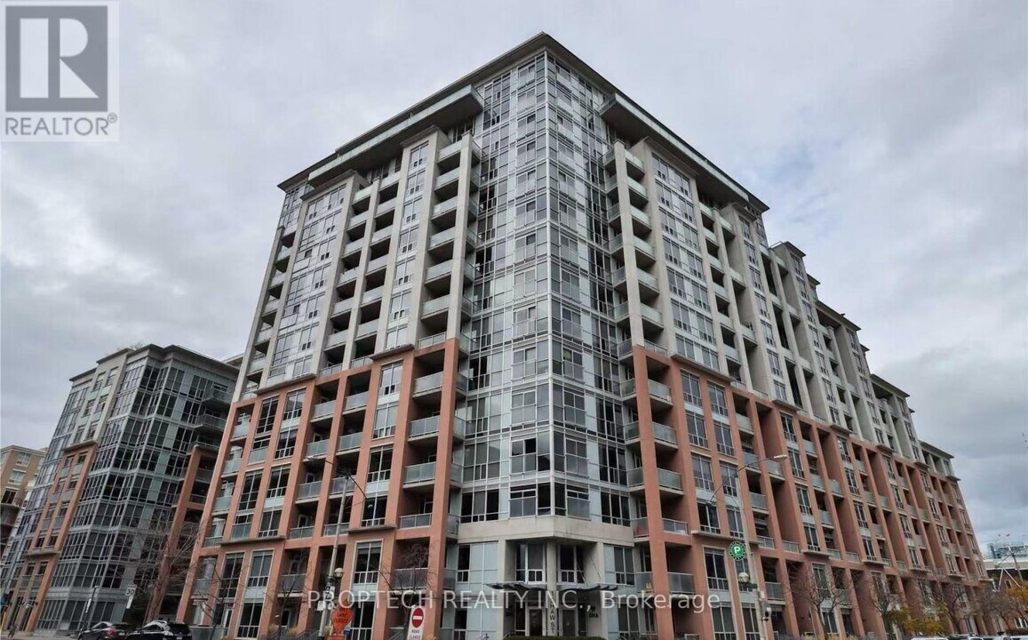 1 Shaw St in Toronto, ON - Building Photo