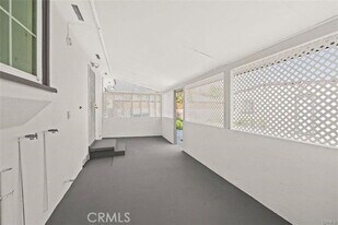 270 S Burton Ave in San Gabriel, CA - Building Photo