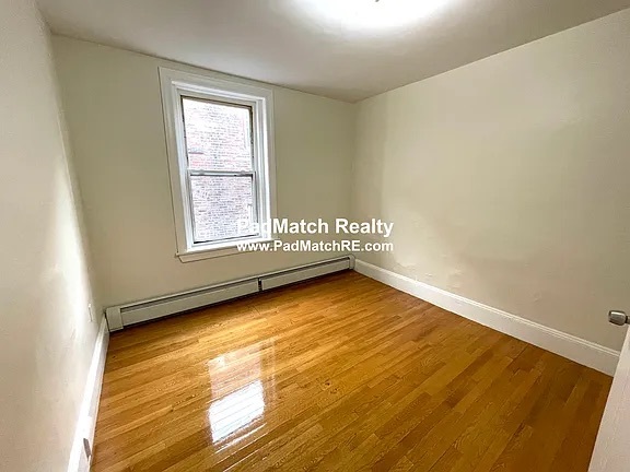 27 Wait St, Unit 2R in Boston, MA - Building Photo