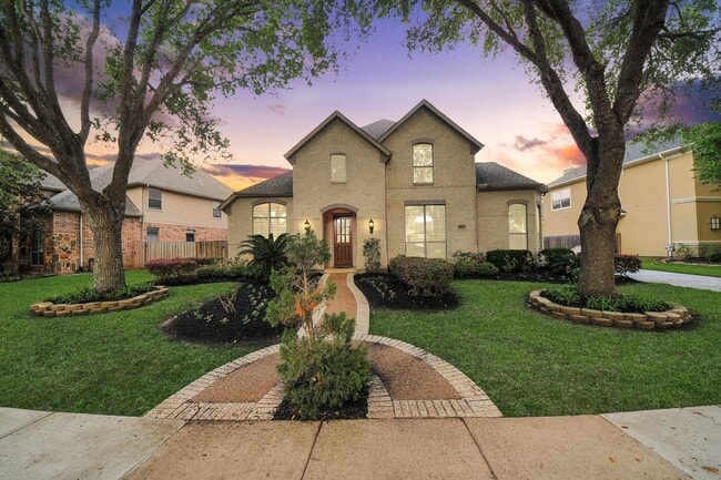 property at 1807 Ravenel Ln