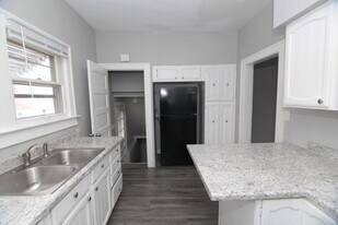 2335 31st St in Moline, IL - Building Photo