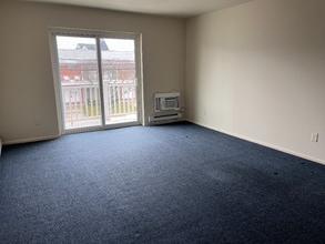 200 3rd Ave in Belmar, NJ - Foto de edificio - Building Photo