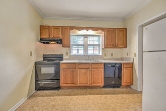 1801 Indian Ridge Rd in Johnson City, TN - Building Photo - Building Photo