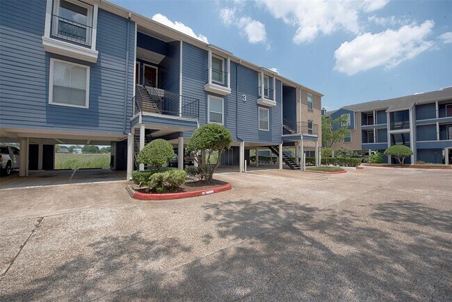 18511 Egret Bay Blvd photo'