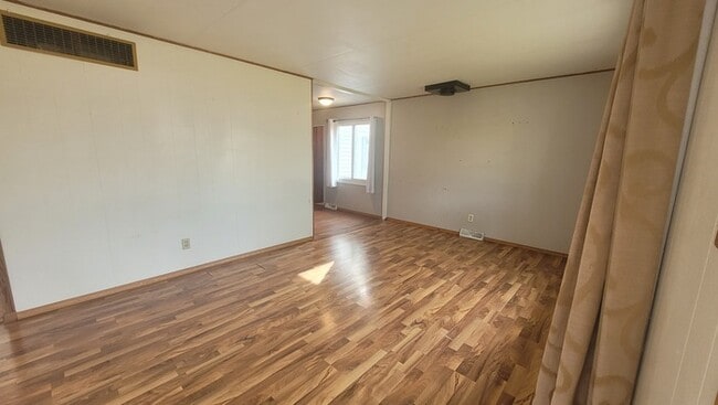 2515 Indiana St SW in Cedar Rapids, IA - Building Photo - Building Photo