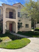 2554 Olive Dr in Palmdale, CA - Building Photo