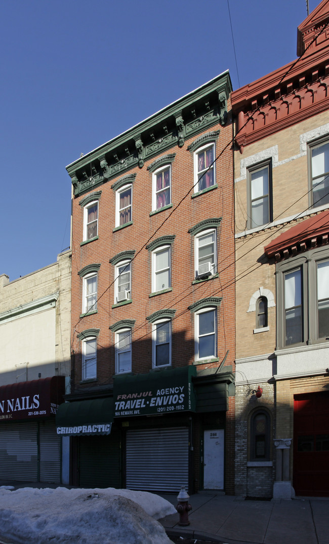 246 Bay St in Jersey City, NJ - Building Photo - Building Photo