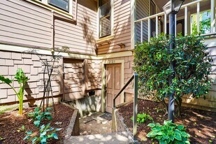 295 22nd St SE in Salem, OR - Building Photo